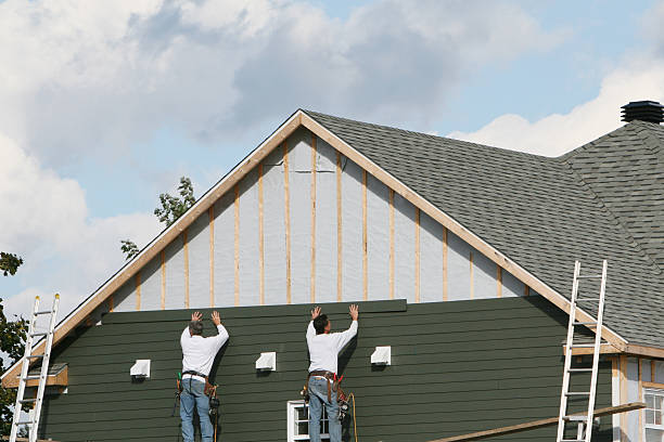 Professional Siding Installation technician working in Greenwich, OH